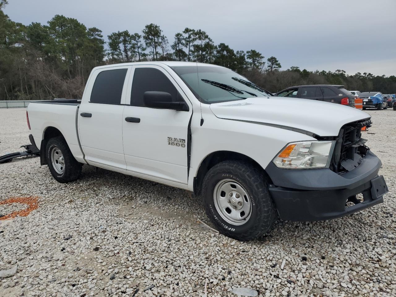 2018 RAM 1500 ST - Image 4