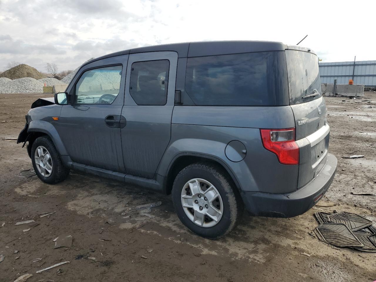 2011 HONDA ELEMENT LX - Фото 2