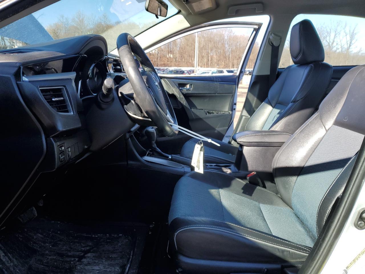 2014 TOYOTA COROLLA L - Фото 7