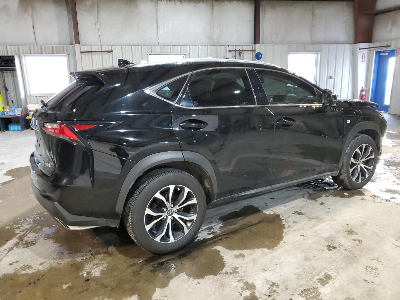 2017 LEXUS NX 200T BA - Фото 3