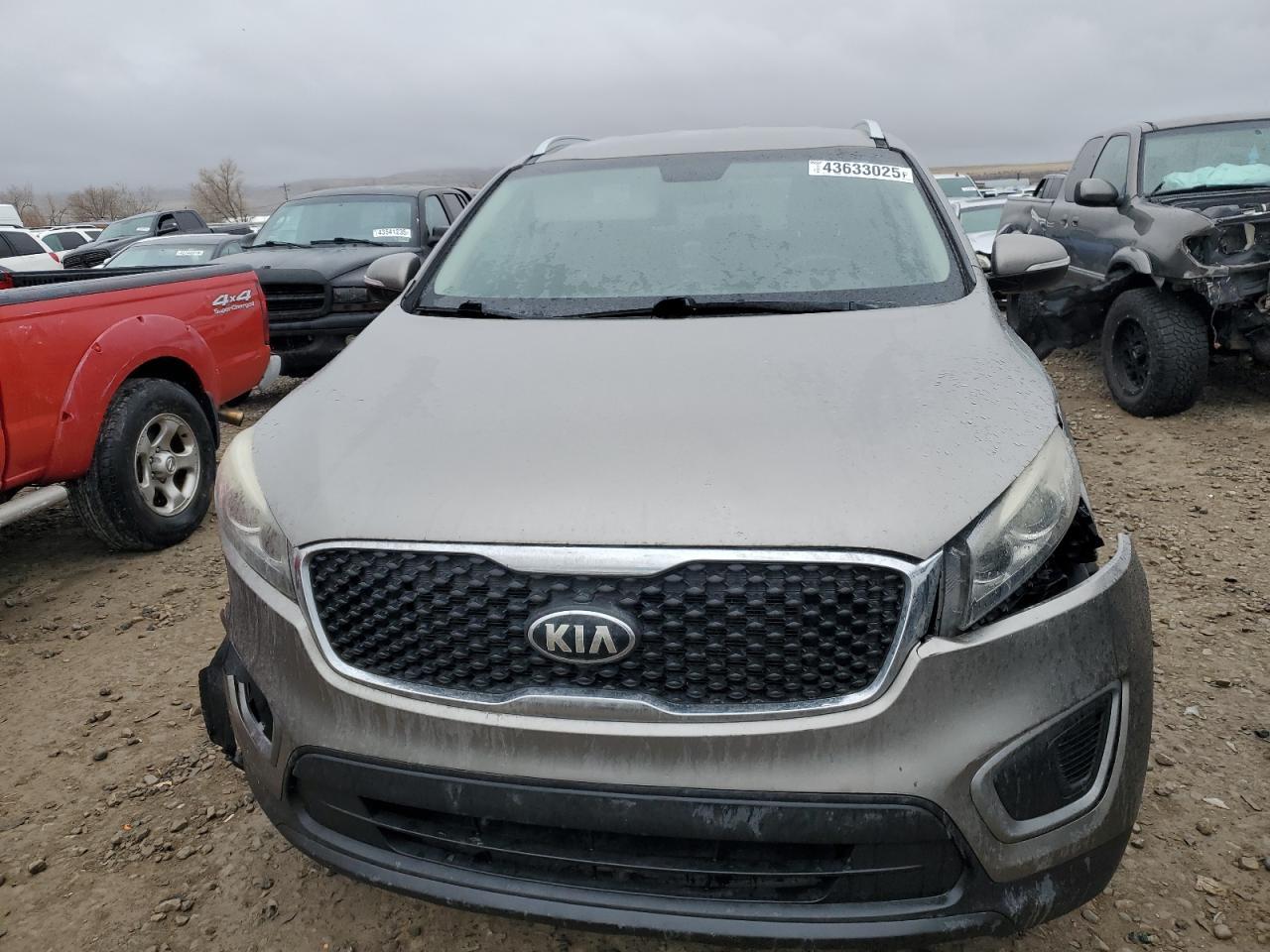 2016 KIA SORENTO LX - Image 5