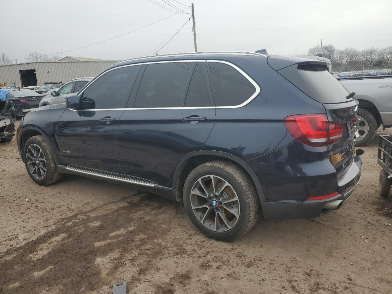 2017 BMW X5 XDRIVE3 - Фото 2