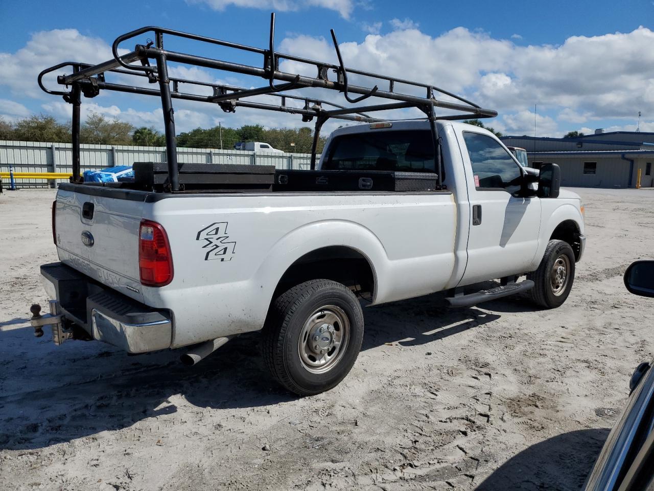 2015 FORD F250 SUPER - Фото 3