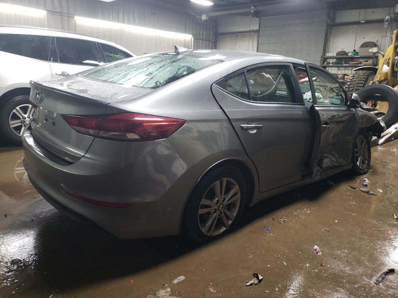 2018 HYUNDAI ELANTRA SE - Image 3