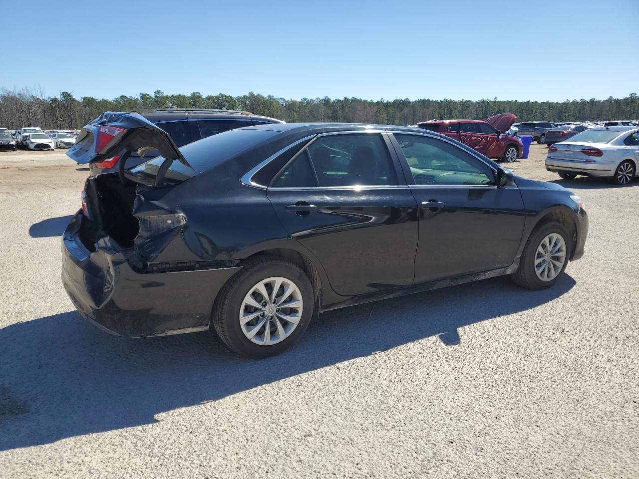 2017 TOYOTA CAMRY LE - Image 3
