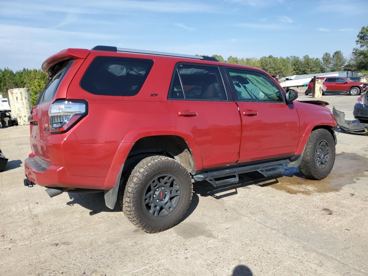 2022 TOYOTA 4RUNNER SR - Фото 3