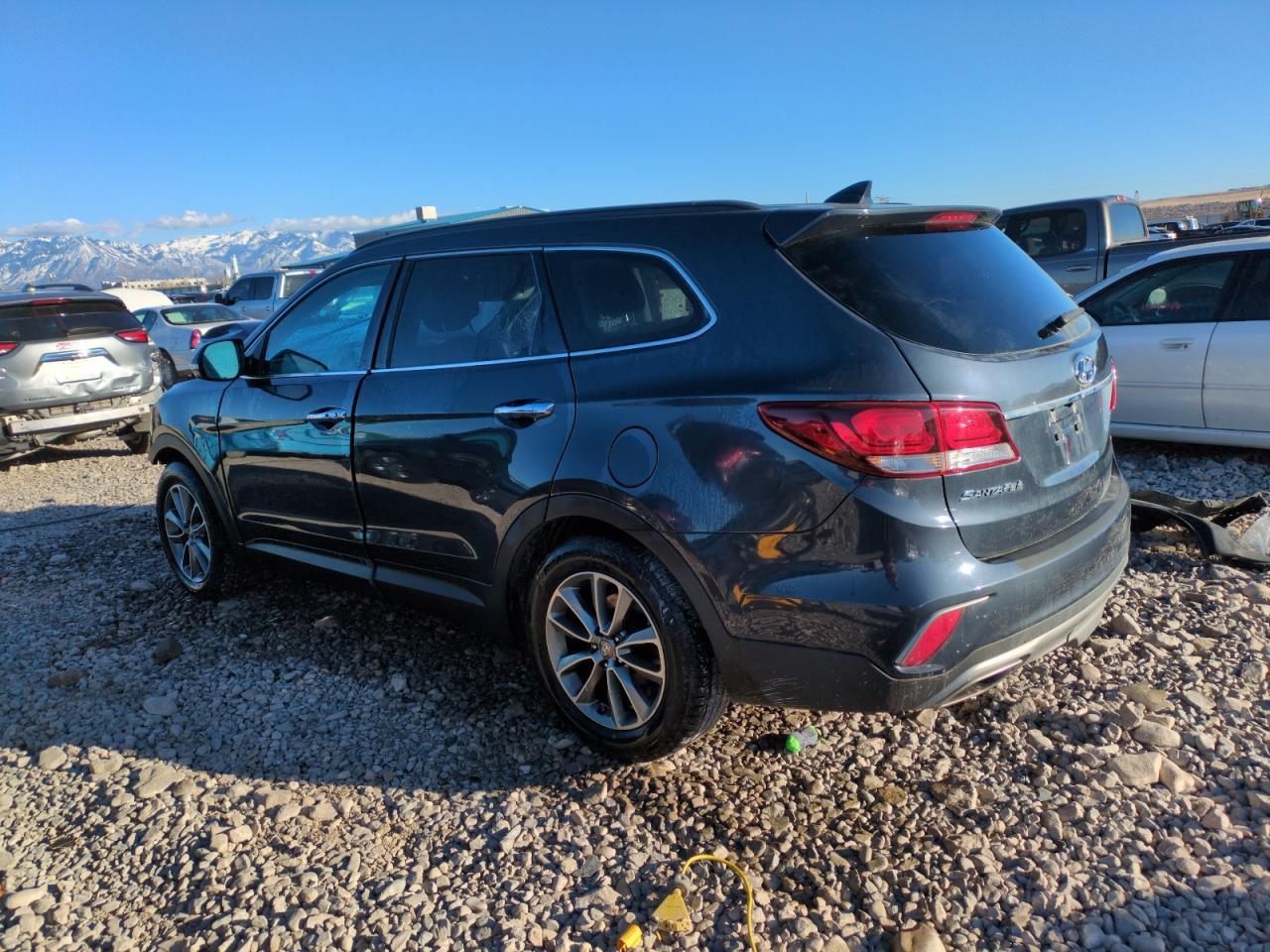 2017 HYUNDAI SANTA FE S - Image 2