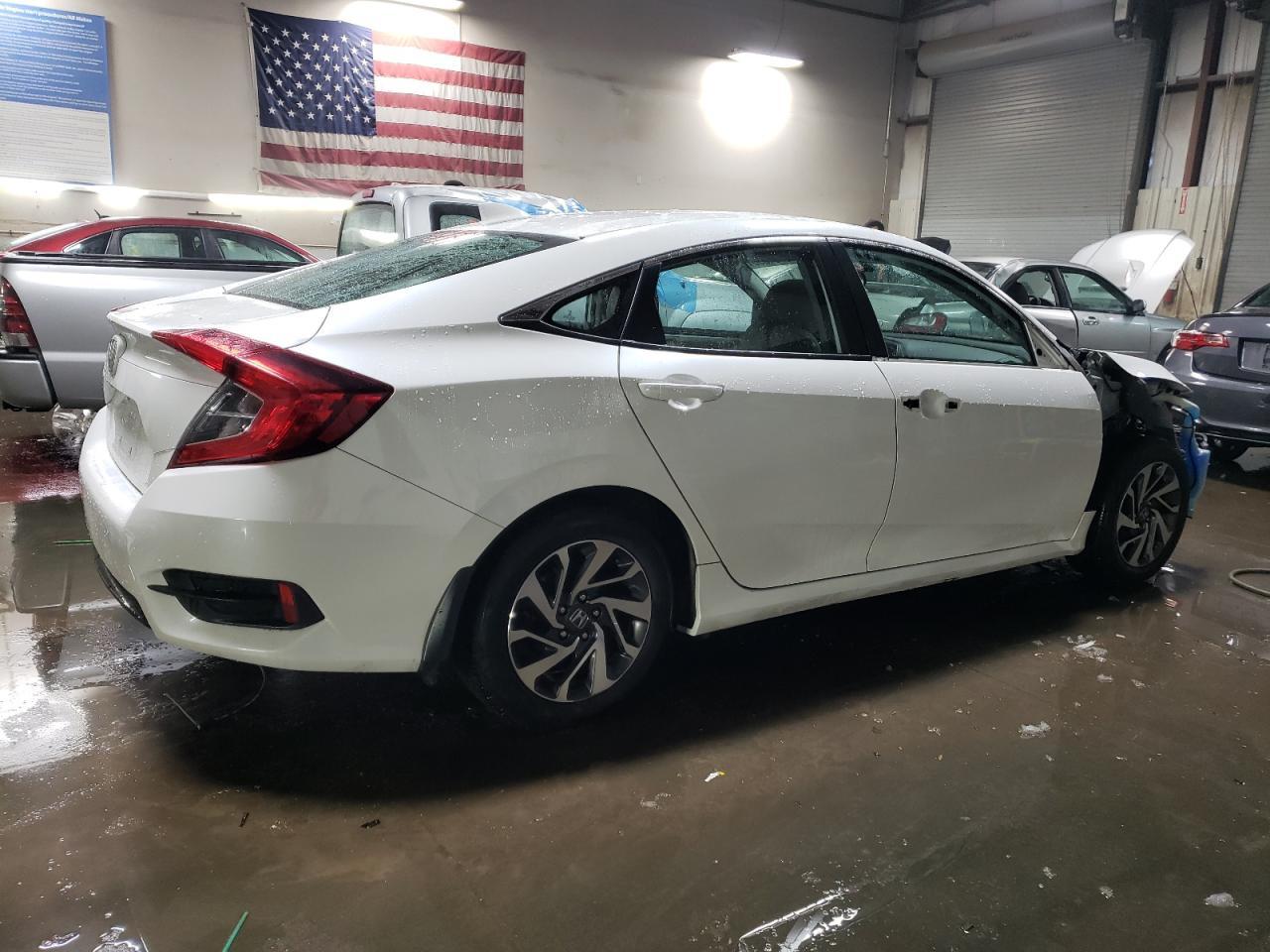 2018 HONDA CIVIC EX - Фото 3