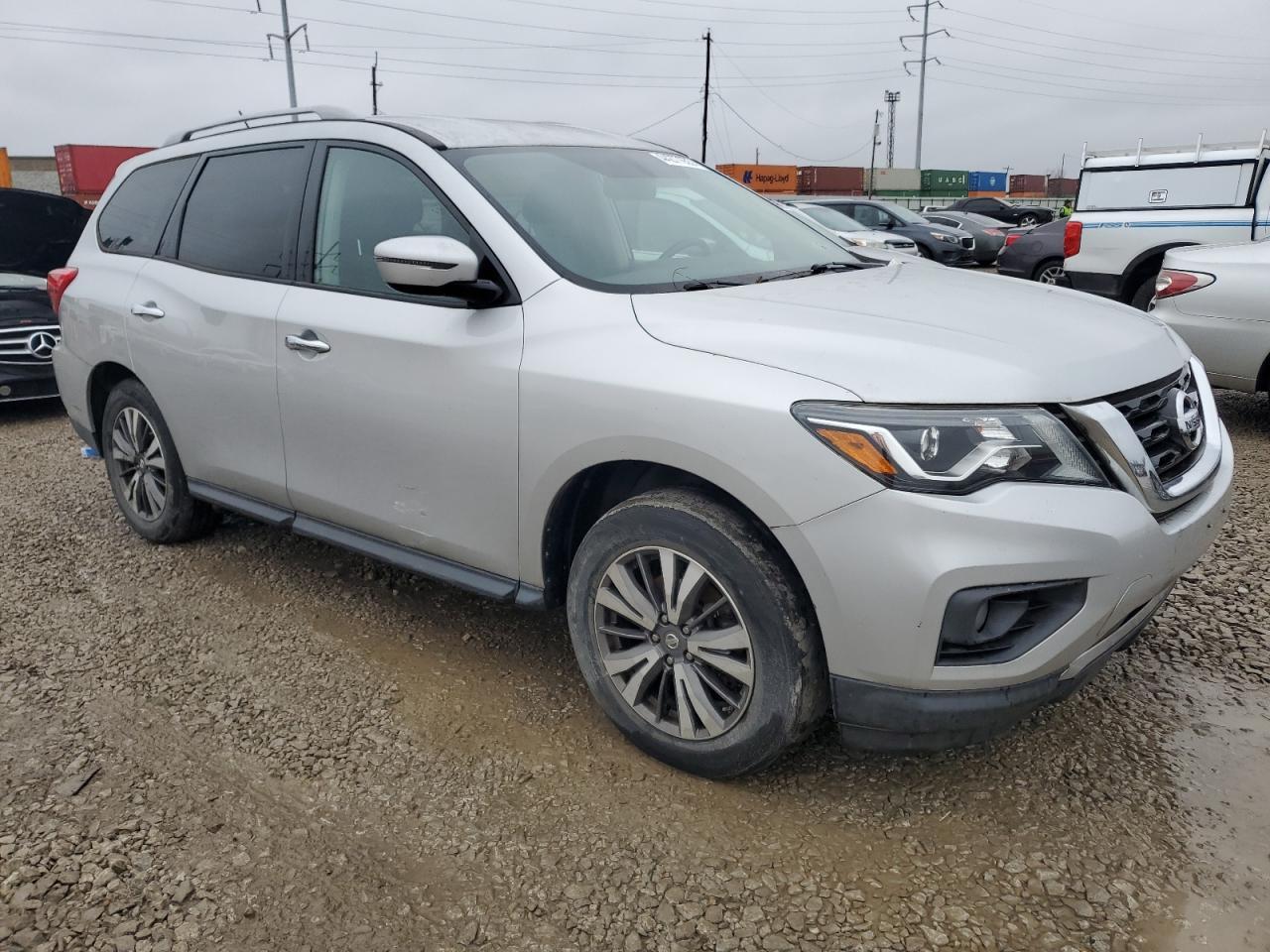 2017 NISSAN PATHFINDER - Image 4