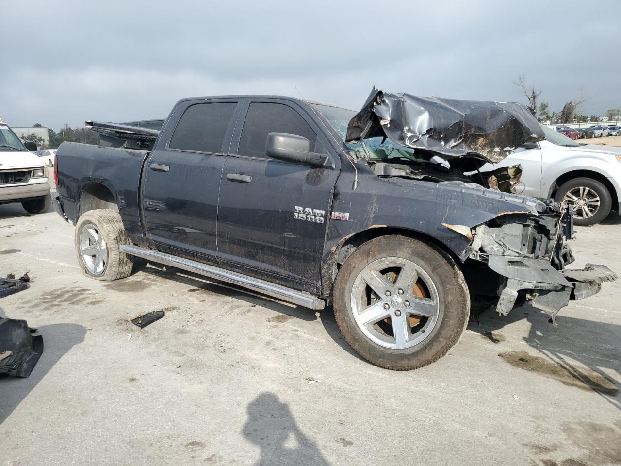 2018 RAM 1500 ST - Фото 4