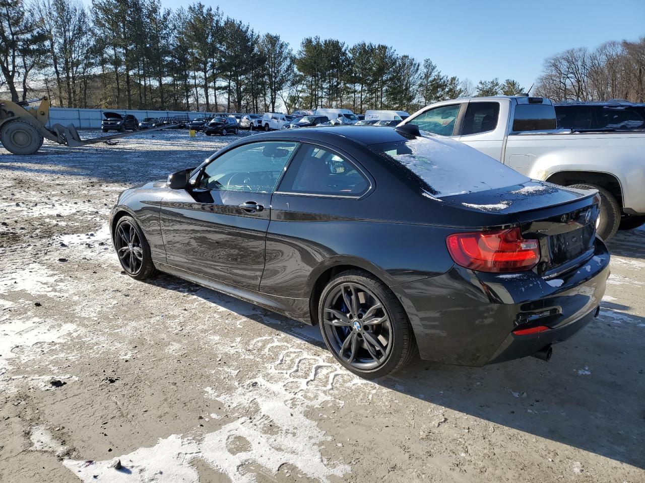 2017 BMW M240XI - Фото 2