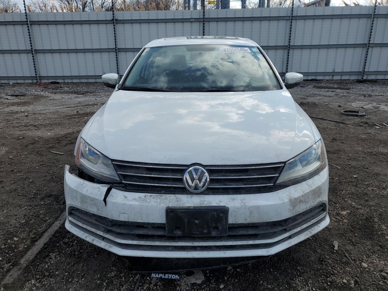 2017 VOLKSWAGEN JETTA SE - Image 5