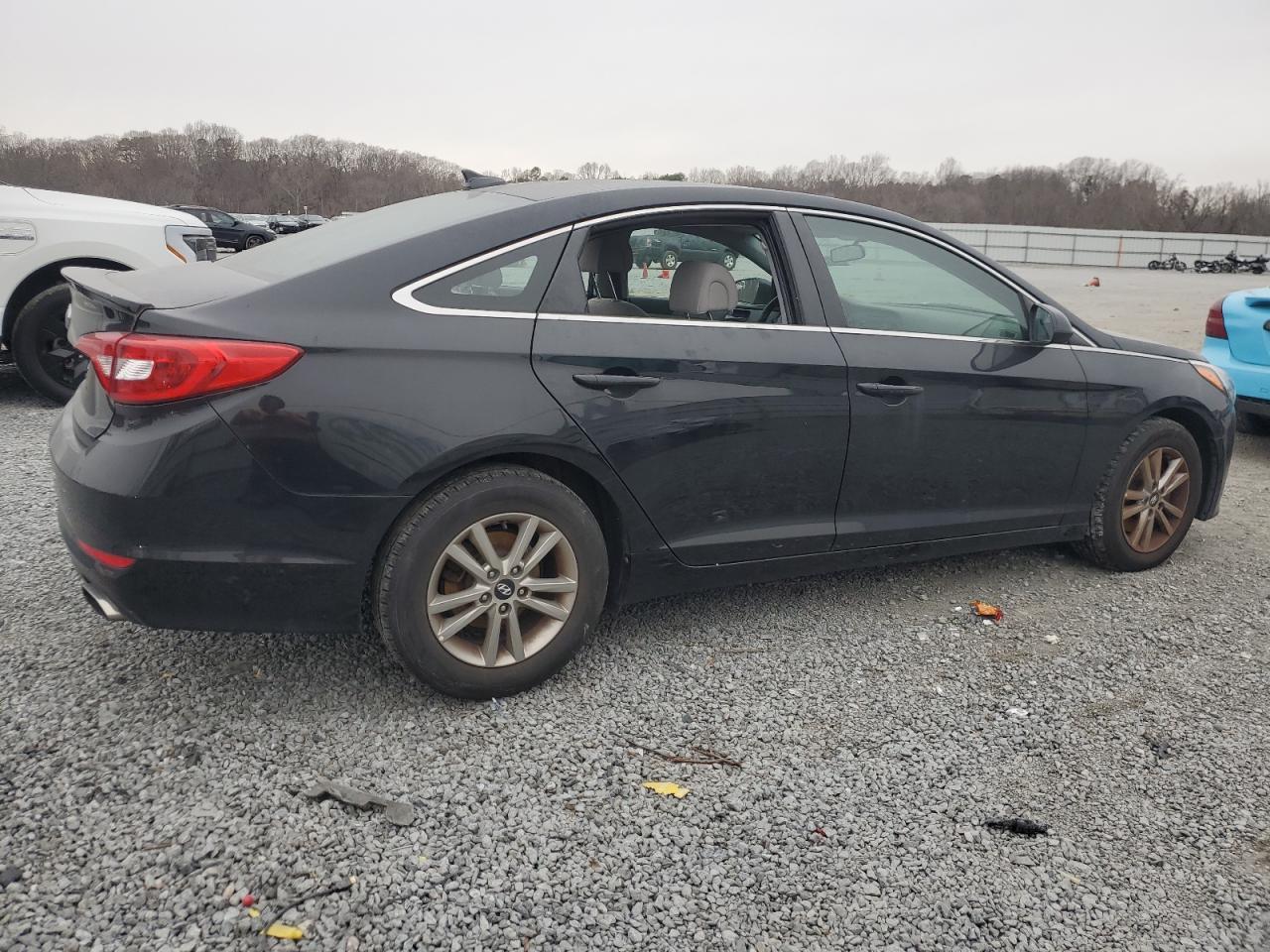 2017 HYUNDAI SONATA SE - Фото 3