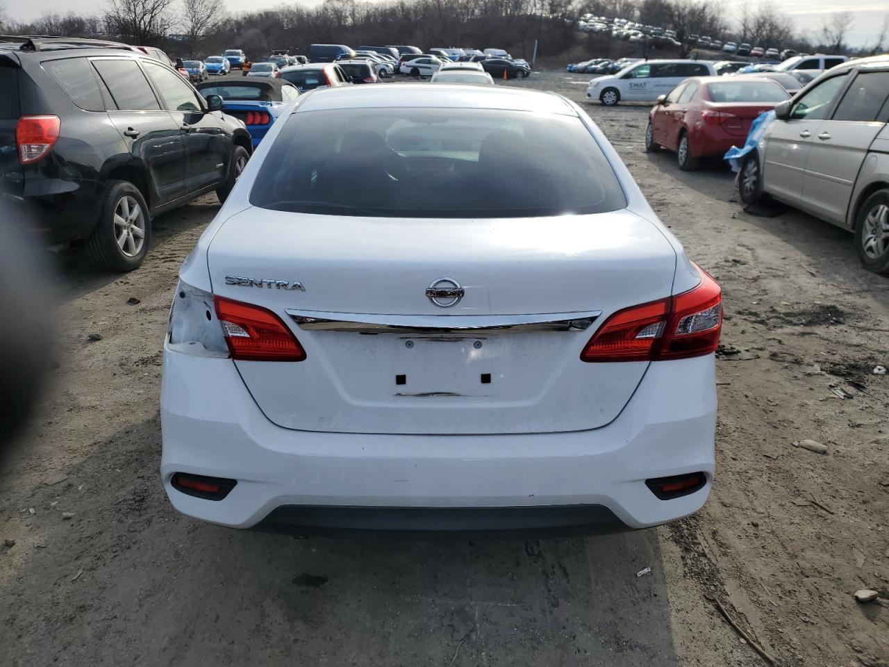2018 NISSAN SENTRA S - Фото 6