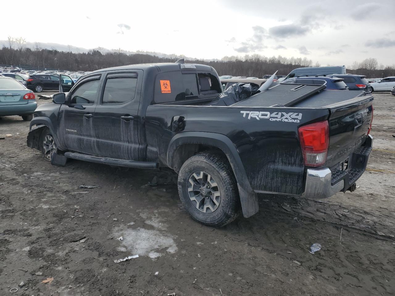 2017 TOYOTA TACOMA DOU - Фото 2