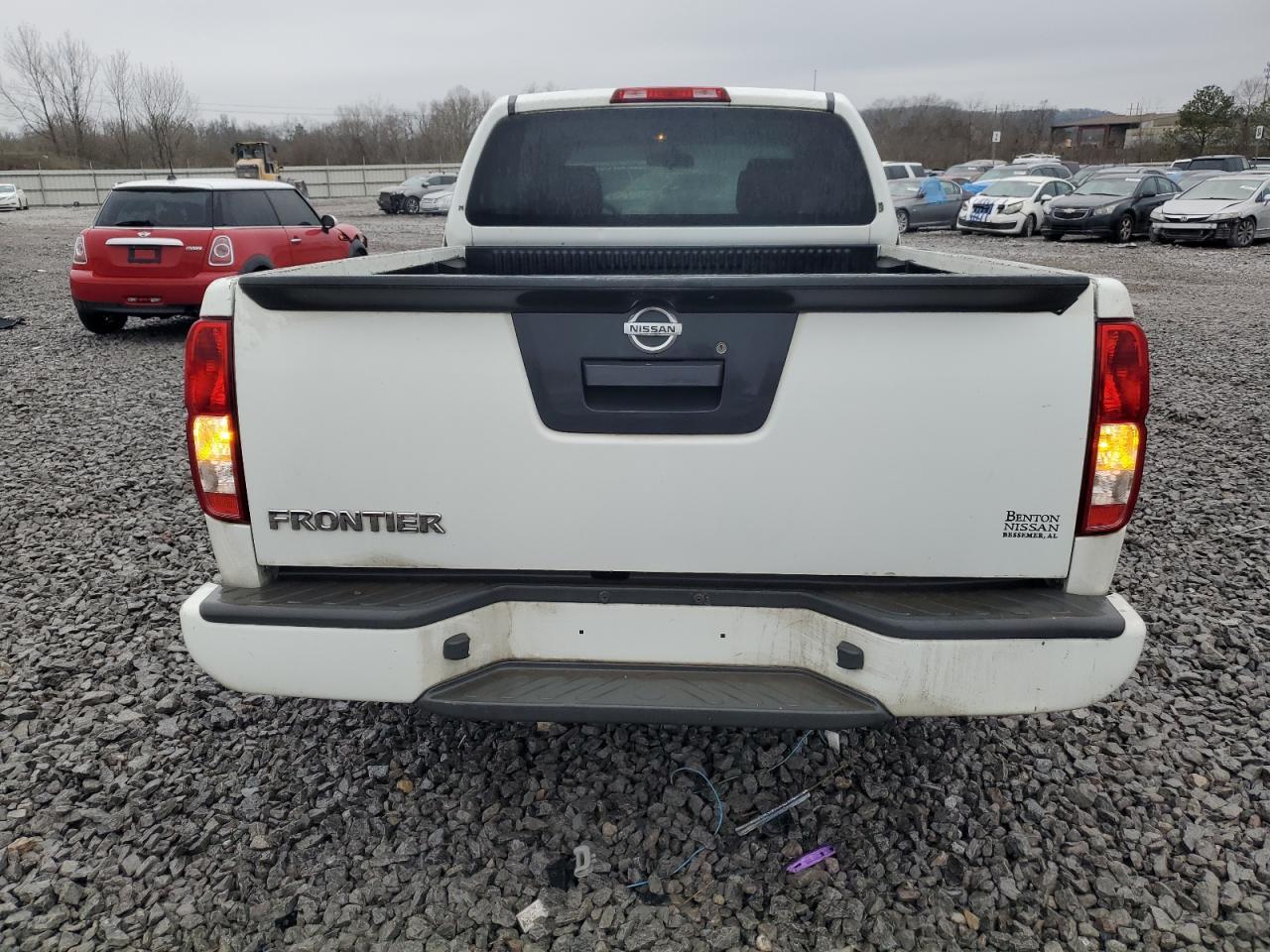 2017 NISSAN FRONTIER S - Фото 6