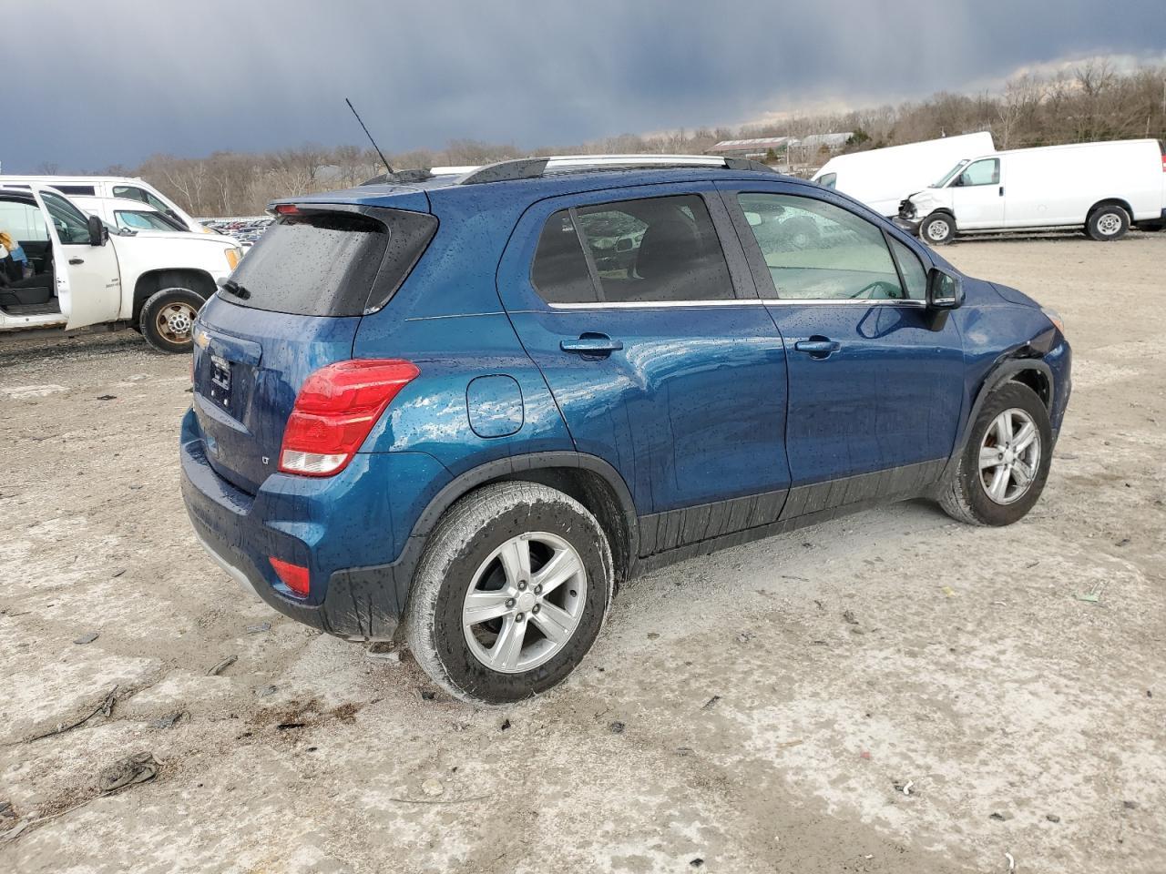 2019 CHEVROLET TRAX 1LT - Фото 3