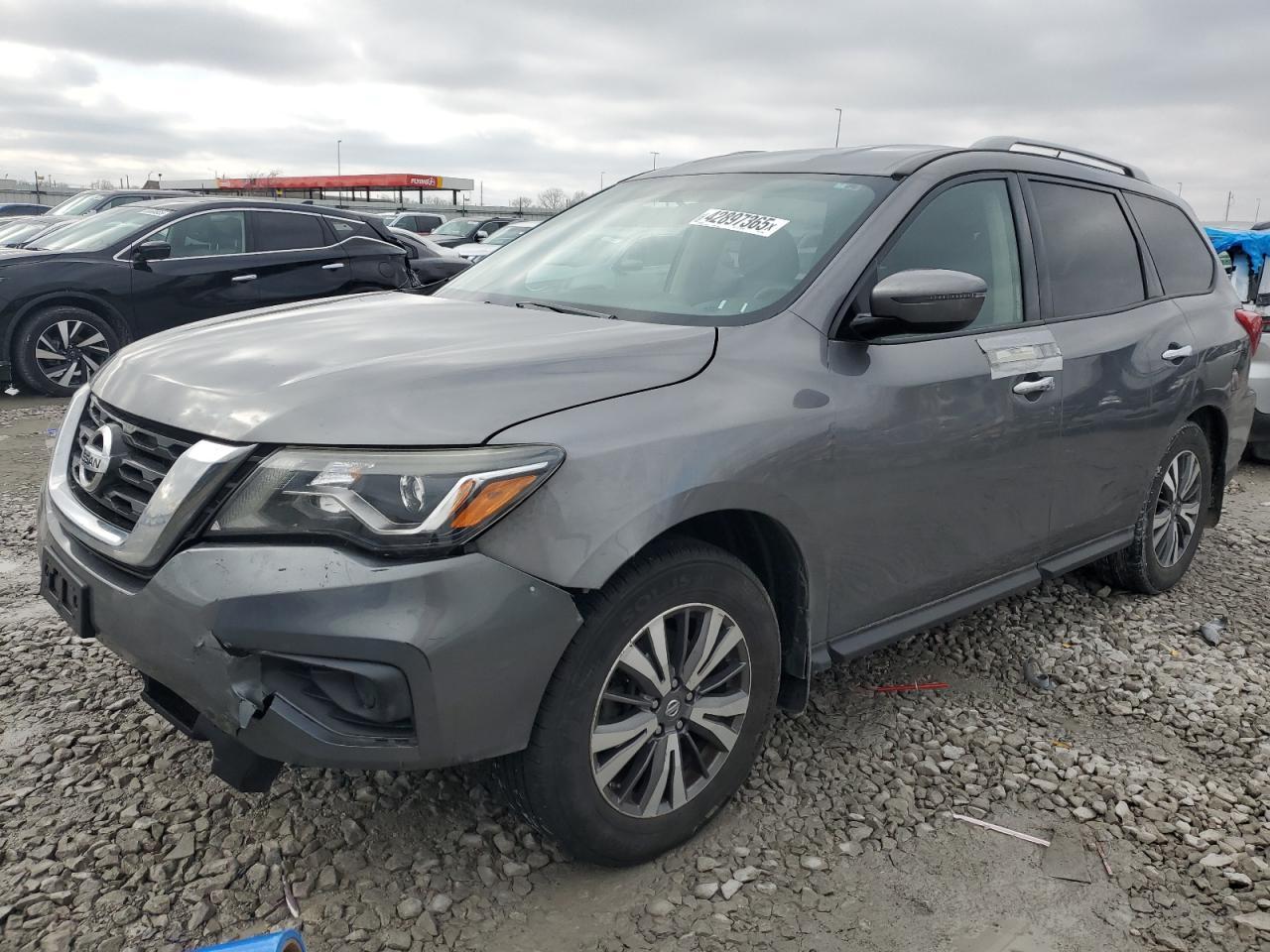 2017 NISSAN PATHFINDER