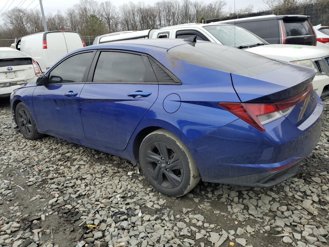 2022 HYUNDAI ELANTRA SE - Фото 2