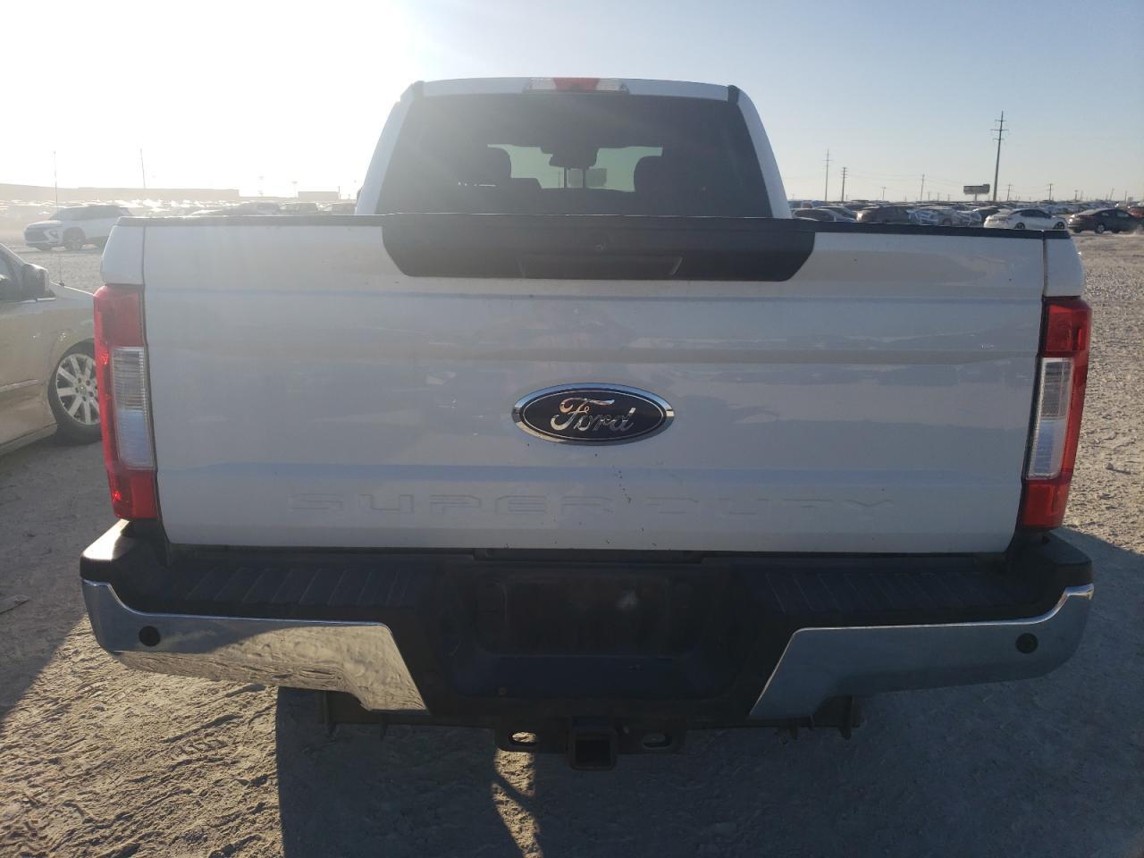 2017 FORD F250 SUPER - Image 6