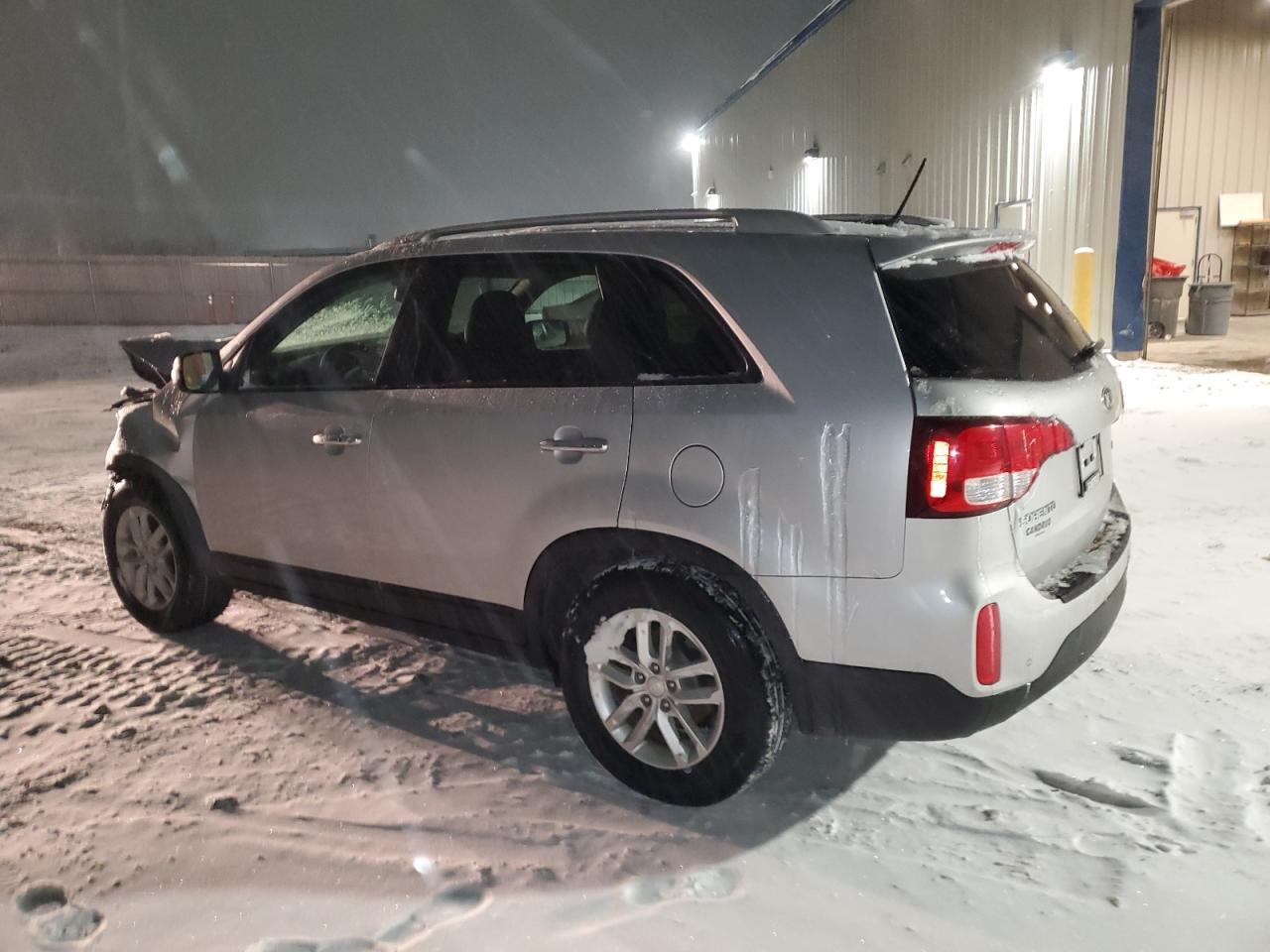 2014 KIA SORENTO LX - Image 2