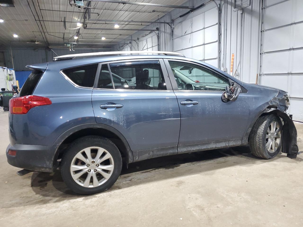 2013 TOYOTA RAV4 LIMIT - Фото 3