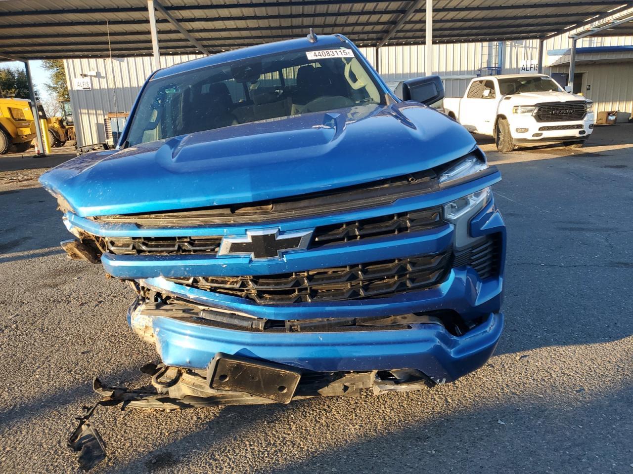 2023 CHEVROLET SILVERADO - Фото 5