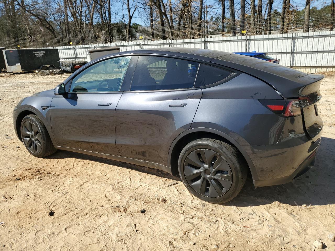 2025 TESLA MODEL Y - Image 2