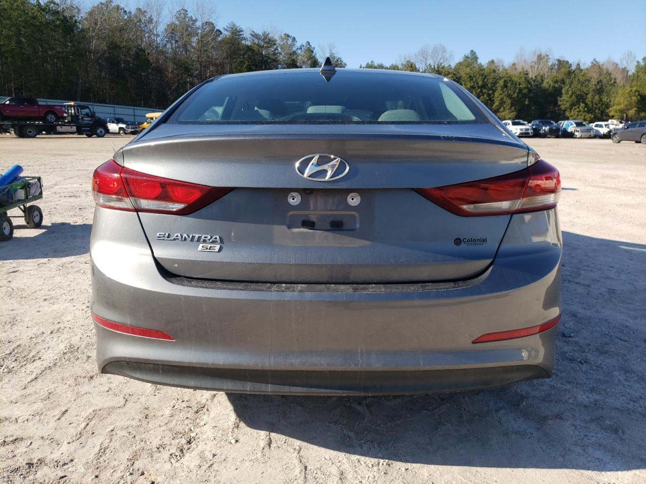 2018 HYUNDAI ELANTRA SE - Image 6