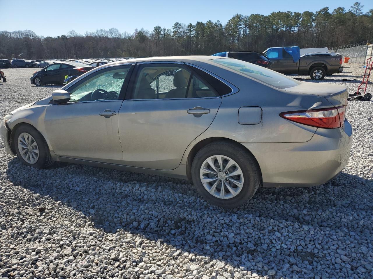 2016 TOYOTA CAMRY LE - Image 2