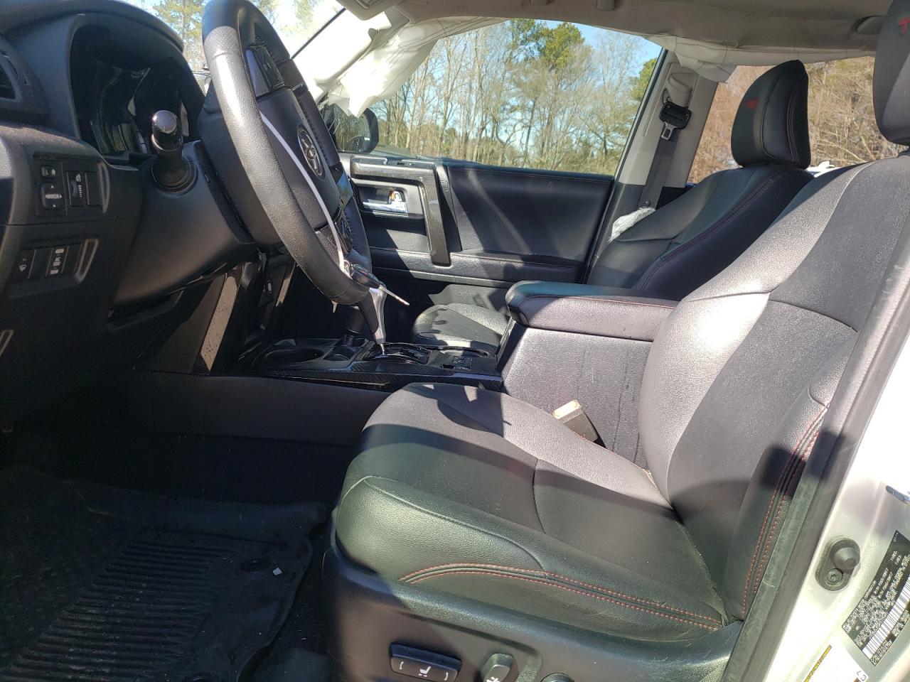 2019 TOYOTA 4RUNNER SR - Image 7