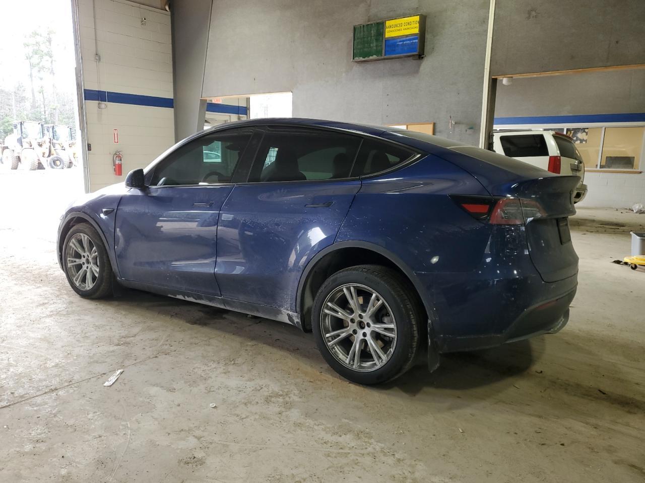 2024 TESLA MODEL Y - Image 2