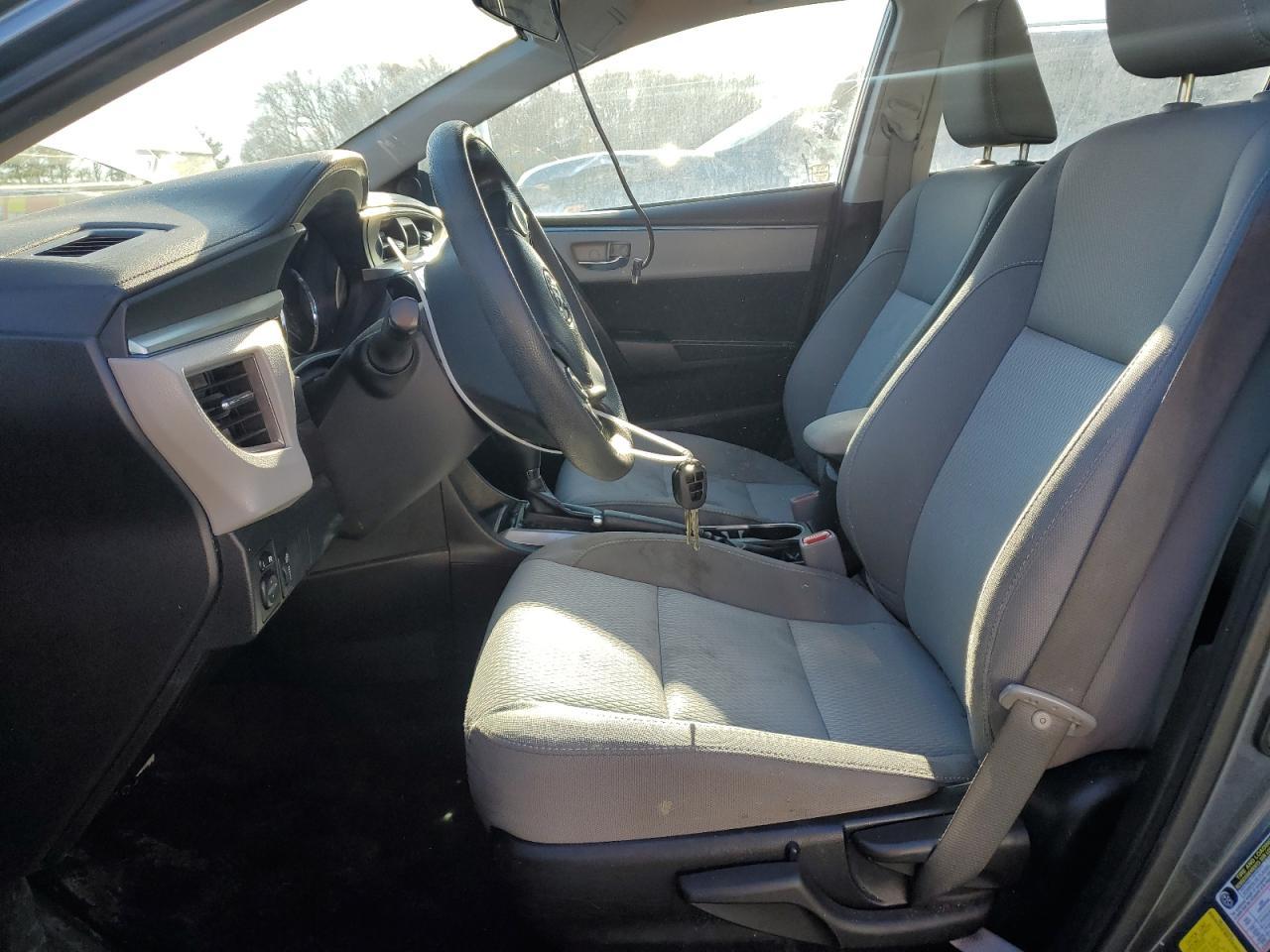 2015 TOYOTA COROLLA L - Фото 7
