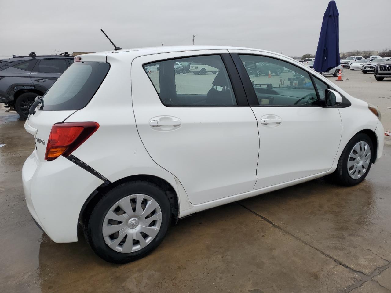 2016 TOYOTA YARIS L - Фото 3