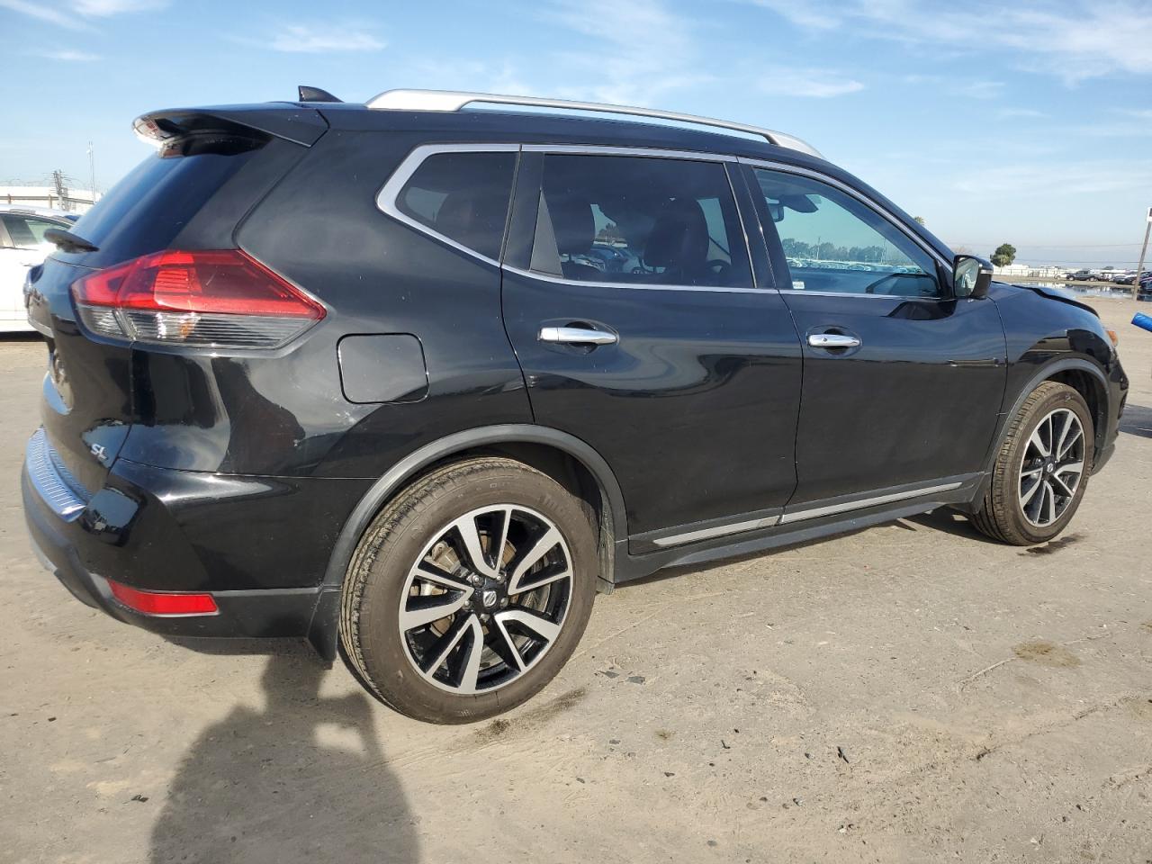 2018 NISSAN ROGUE S - Фото 3