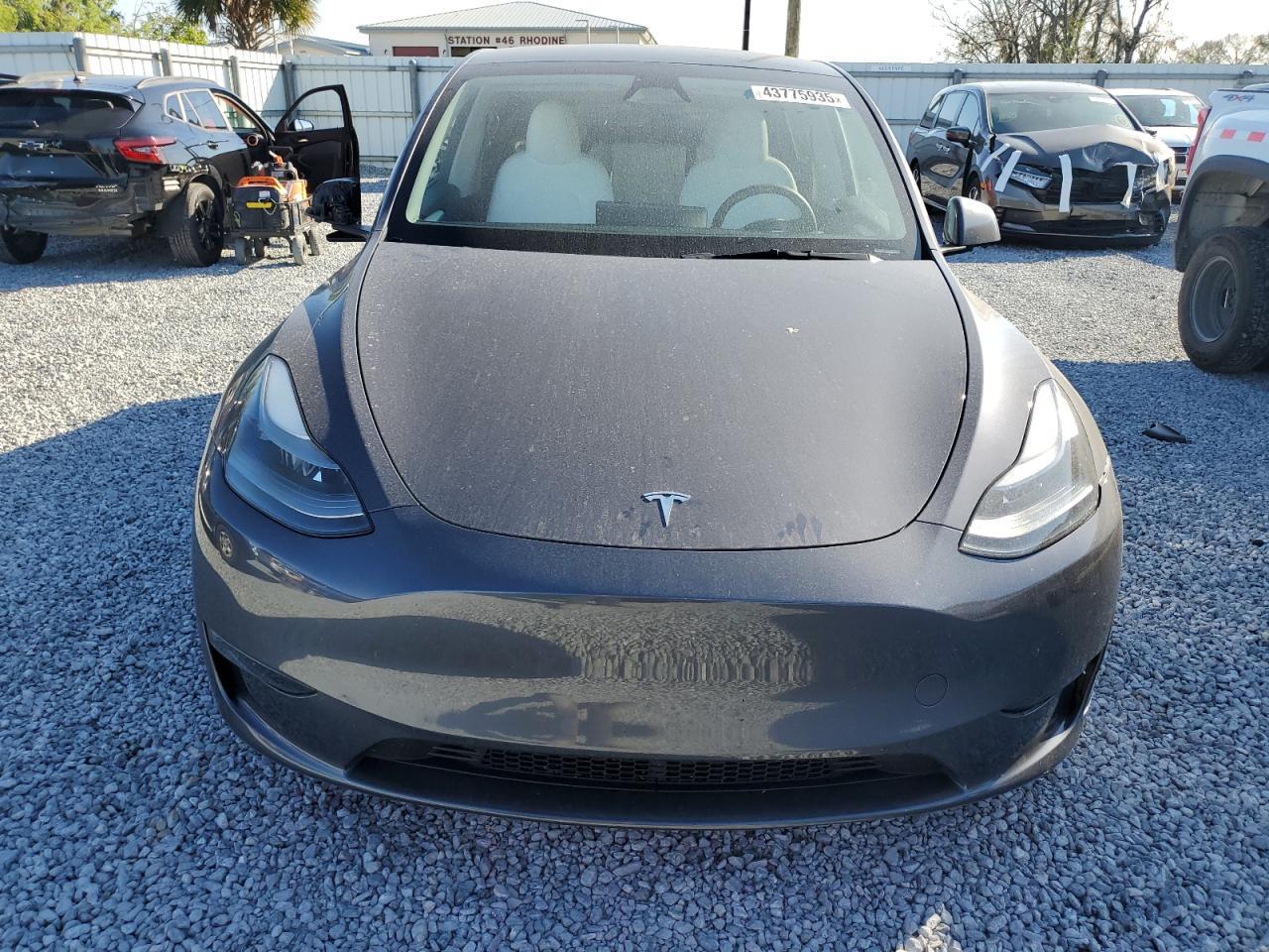 2023 TESLA MODEL Y - Image 5