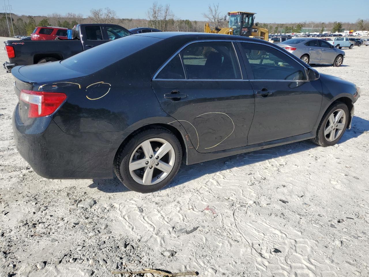 2014 TOYOTA CAMRY L - Image 3