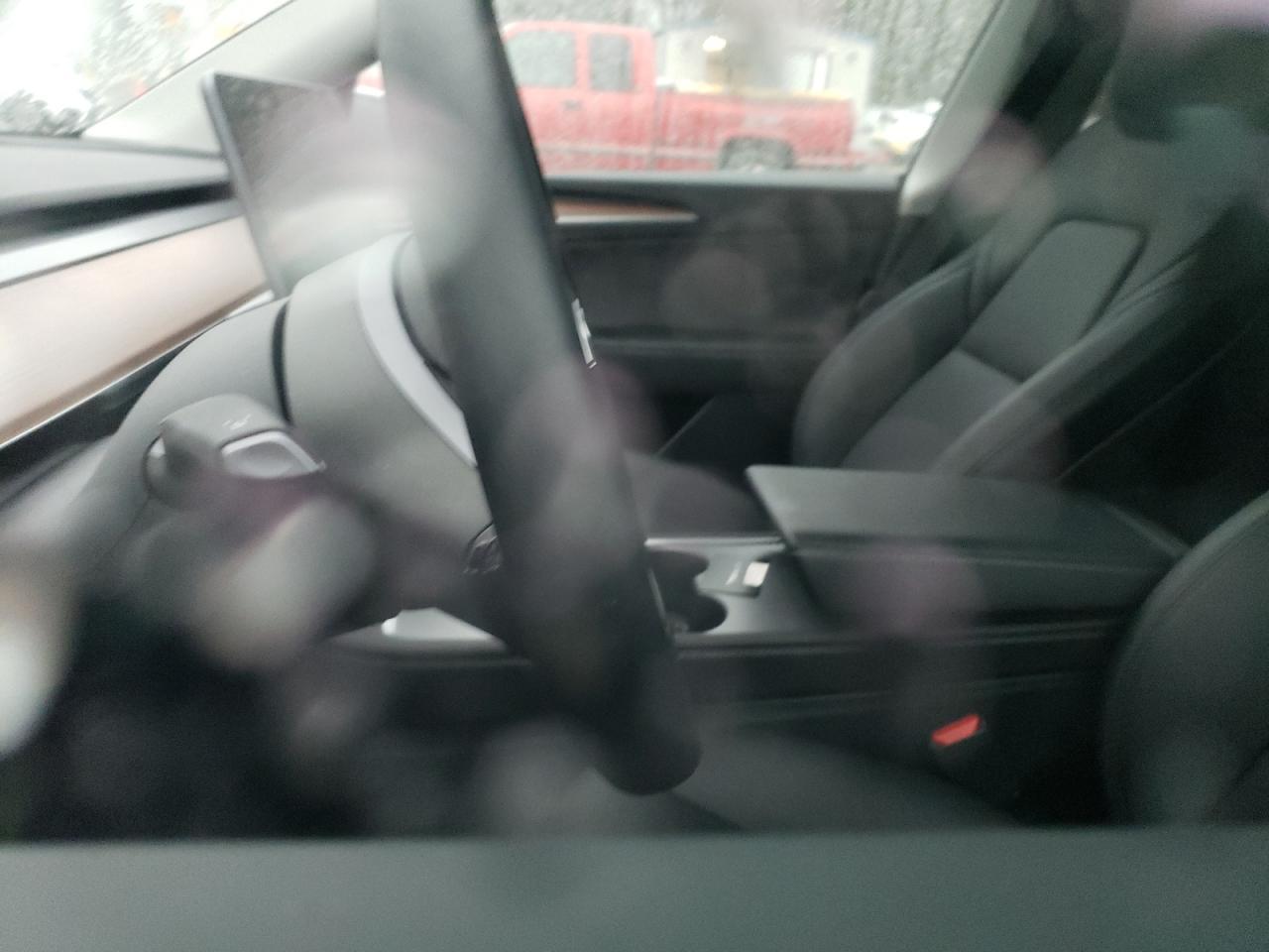 2024 TESLA MODEL Y - Image 7