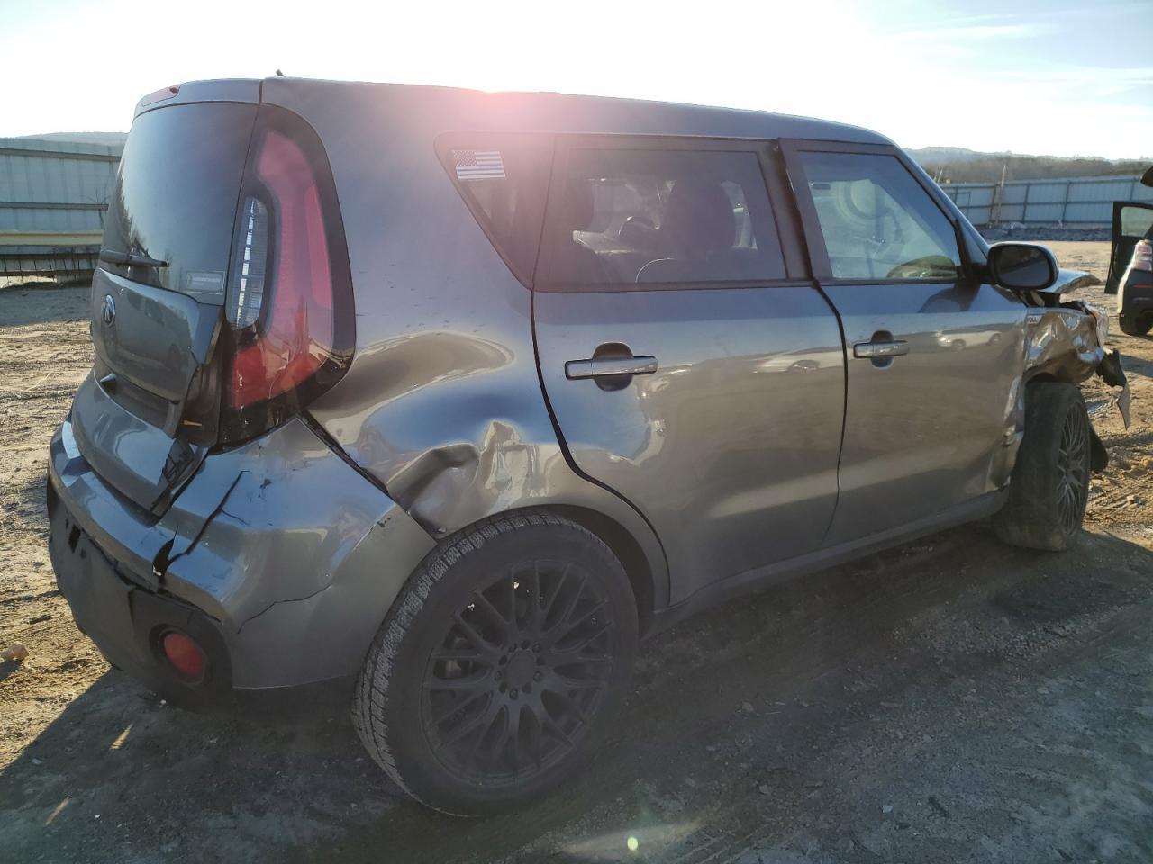 2019 KIA SOUL - Image 3