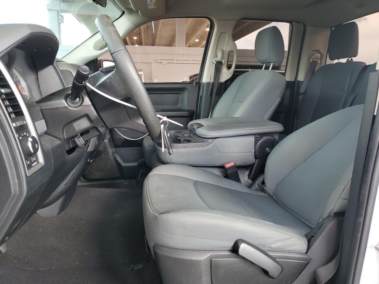 2017 RAM 1500 ST - Image 7