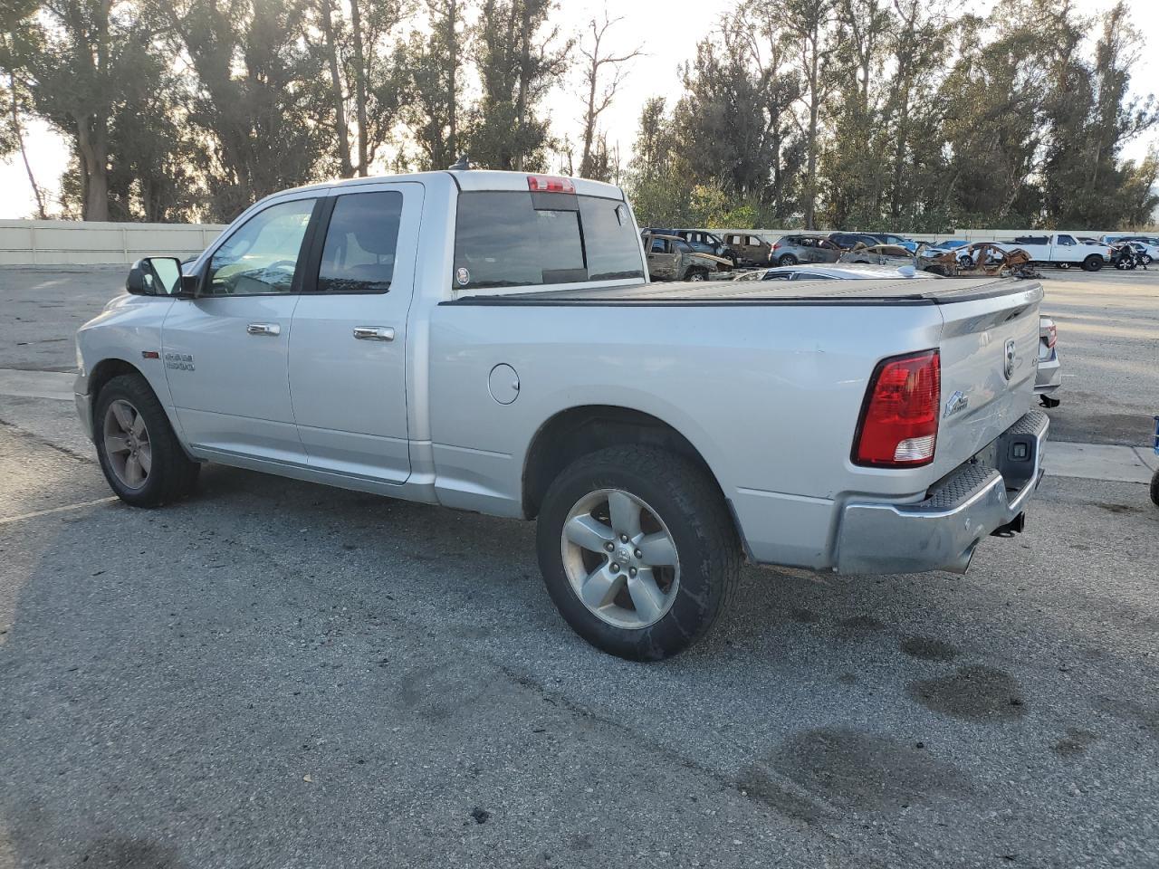 2014 RAM 1500 SLT - Image 2
