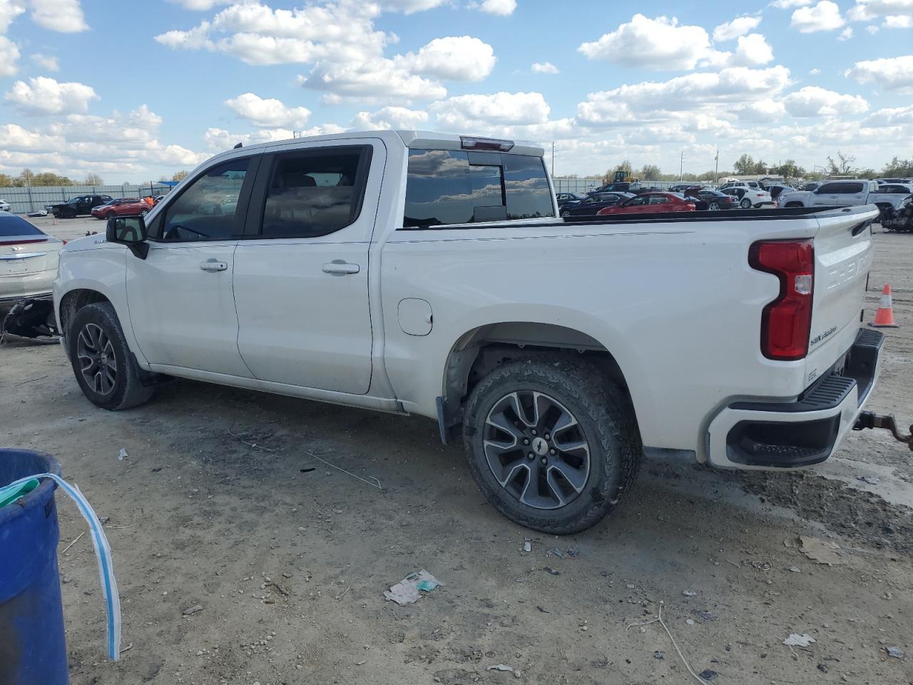 2020 CHEVROLET SILVERADO - Image 2
