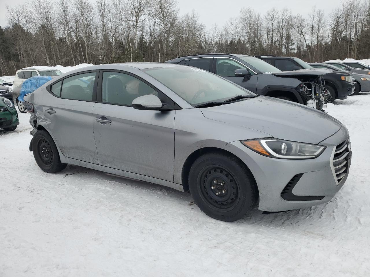 2017 HYUNDAI ELANTRA SE - Image 4