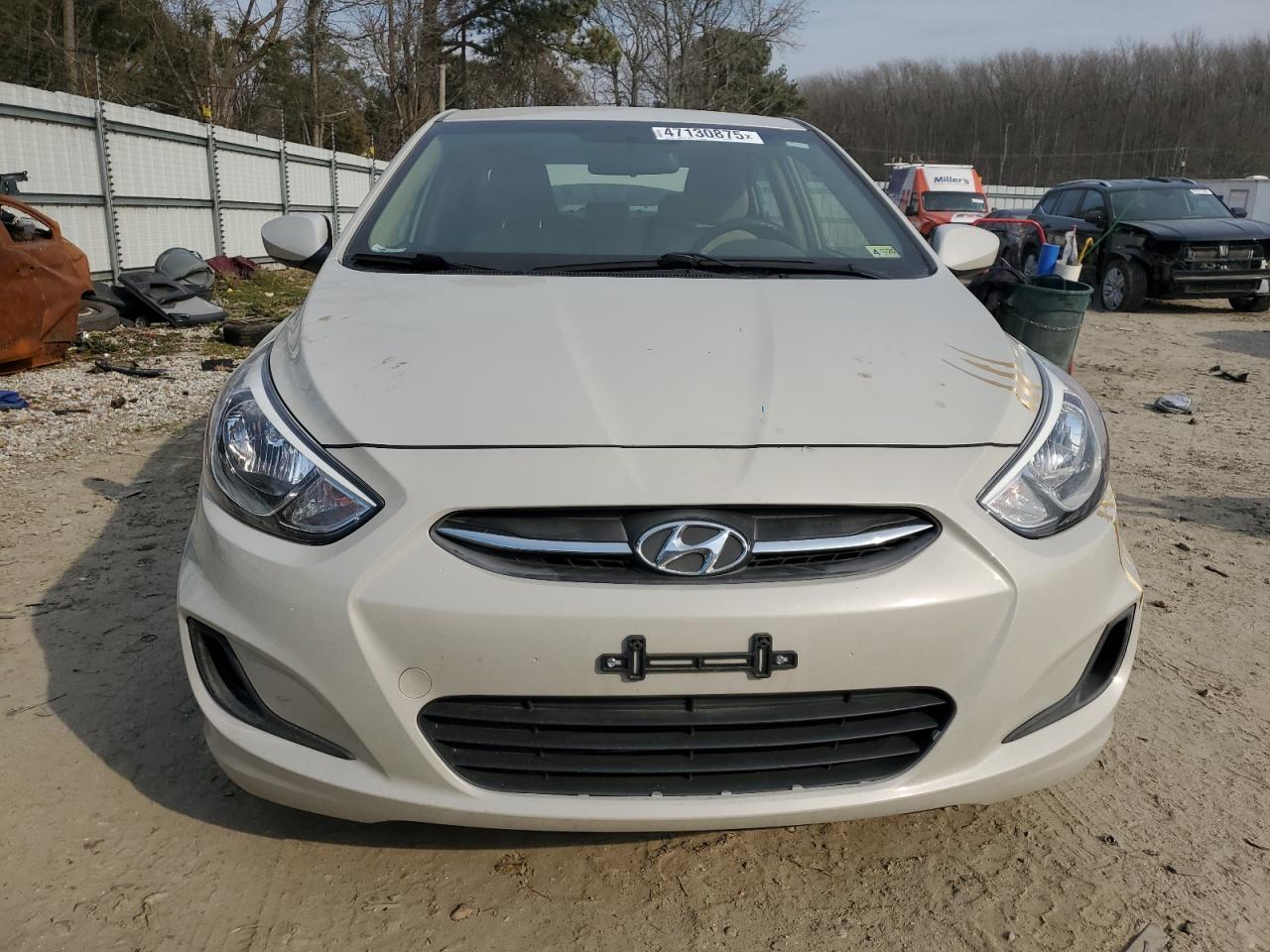 2017 HYUNDAI ACCENT SE - Image 5