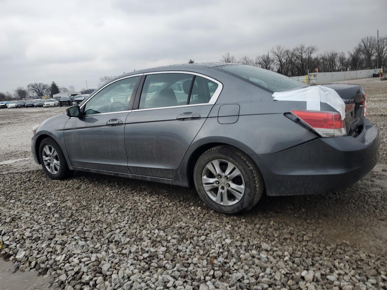 2011 HONDA ACCORD LXP - Image 2