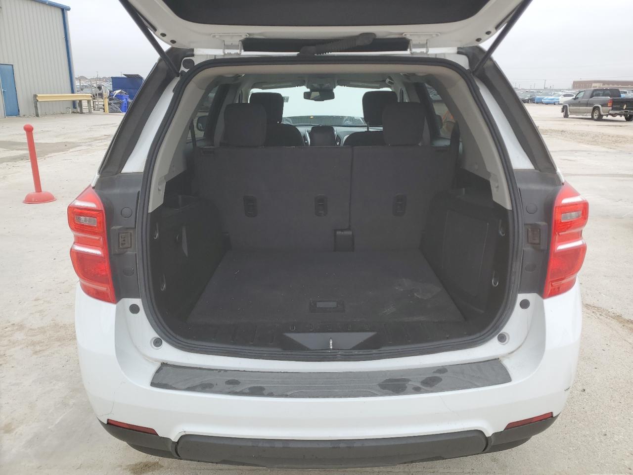 2016 CHEVROLET EQUINOX LT - Image 6