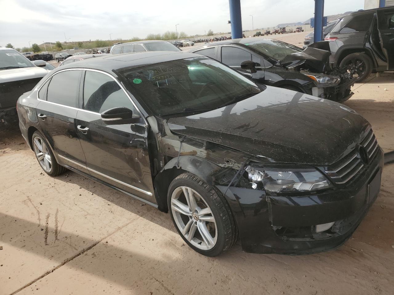 2014 VOLKSWAGEN PASSAT SEL - Фото 4