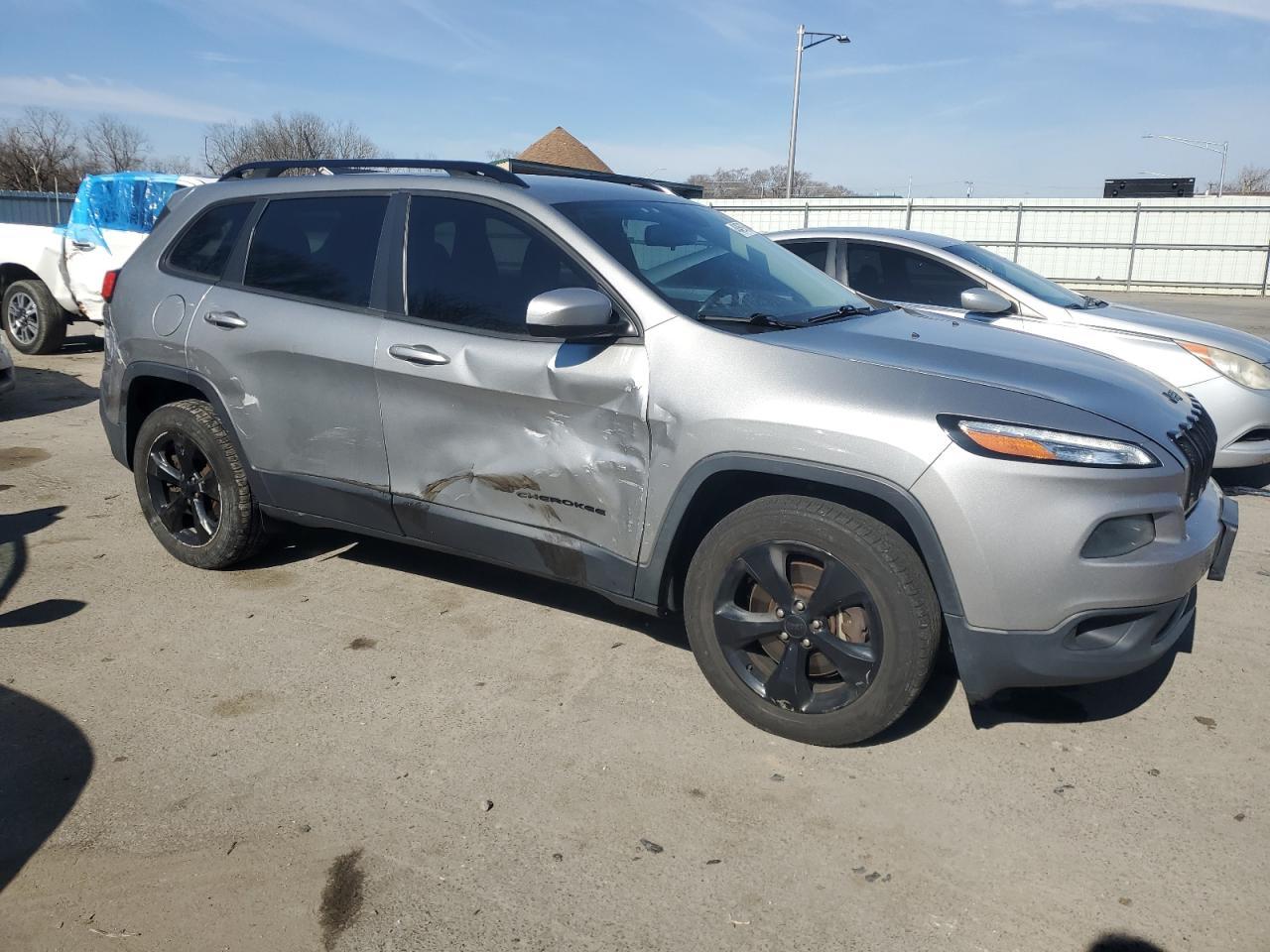 2016 JEEP CHEROKEE L - Image 4