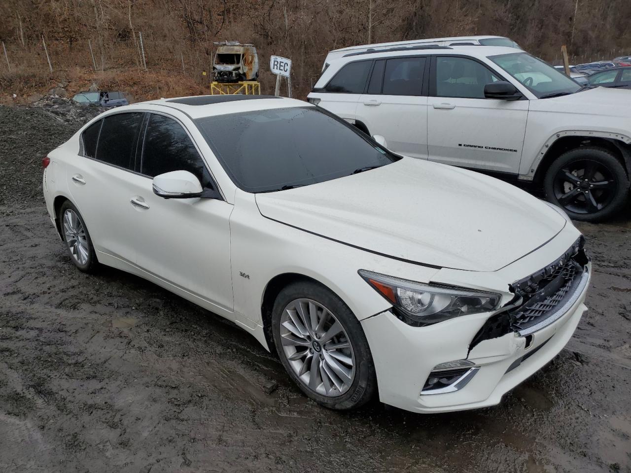 2019 INFINITI Q50 LUXE - Image 4