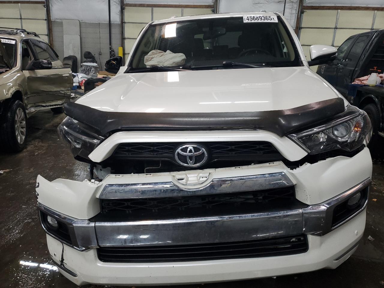 2019 TOYOTA 4RUNNER SR - Image 5